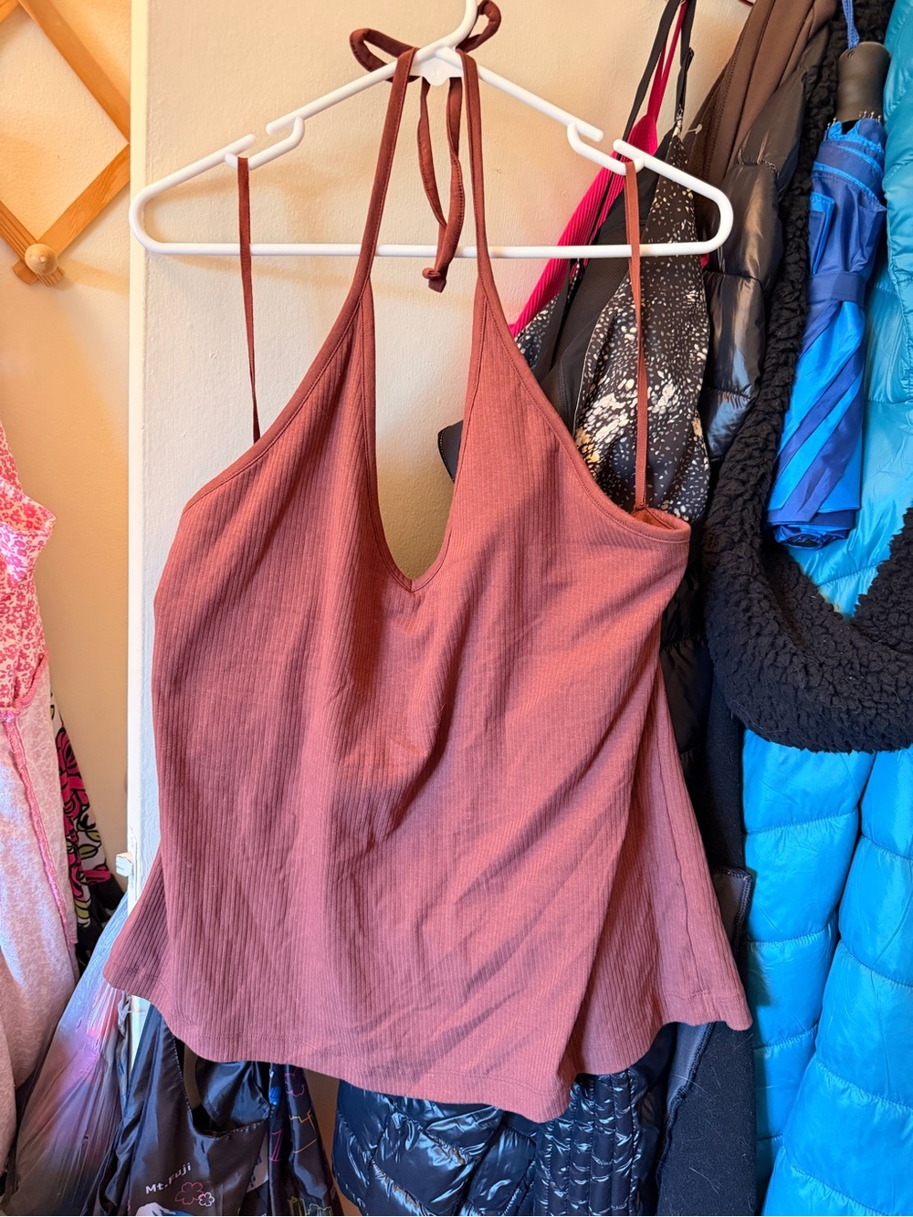 NWOT Old Navy Ribbed V-Neck Halter Cami in Rust